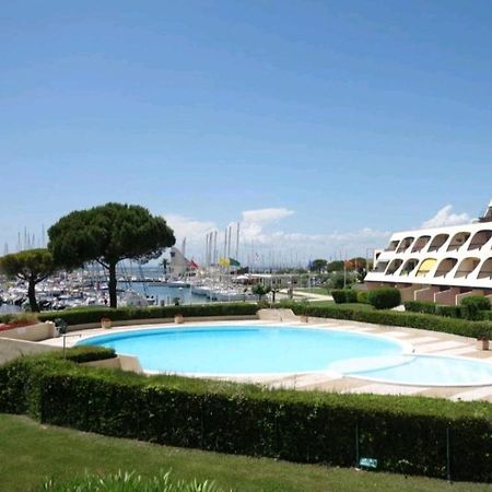 Studio Avec Loggia Entre Port, Plage Et Piscine Le Grau-du-Roi Luaran gambar